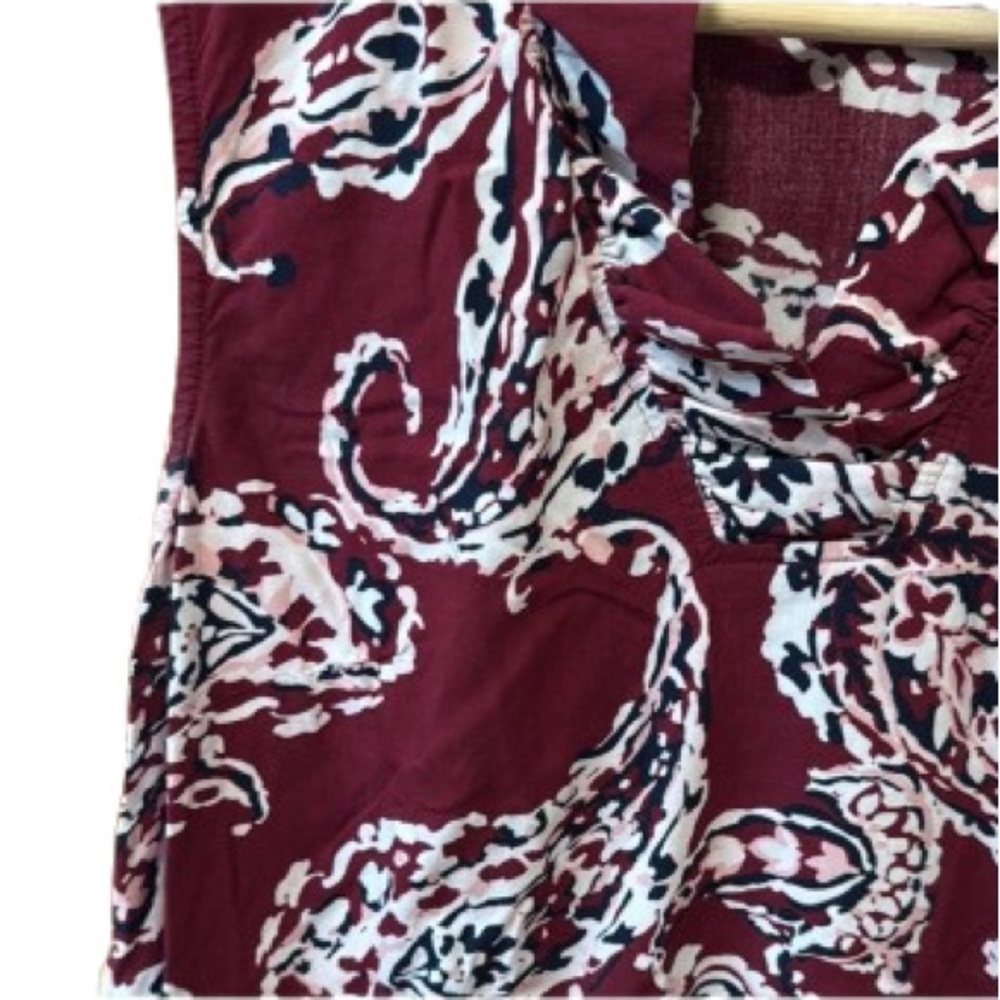Paisley Sleeveless Blouse in Burgundy and Pink Crown &Ivy medium - Picture 3 of 5